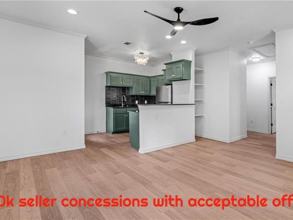 1137 N Leverett Avenue , Unit 202, Fayetteville, AR 72703