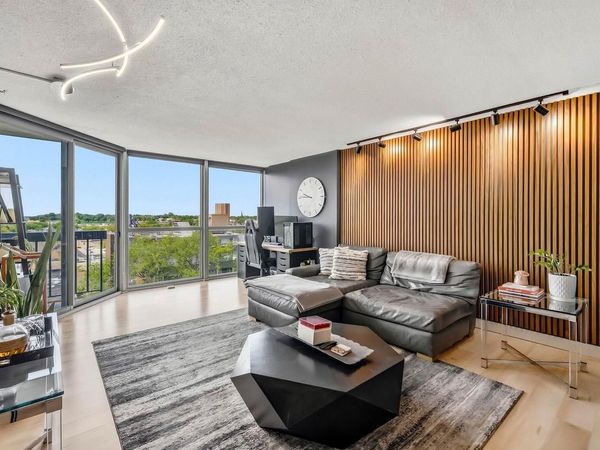 1660 N Prospect AVENUE, Unit 704, Milwaukee, WI 53202