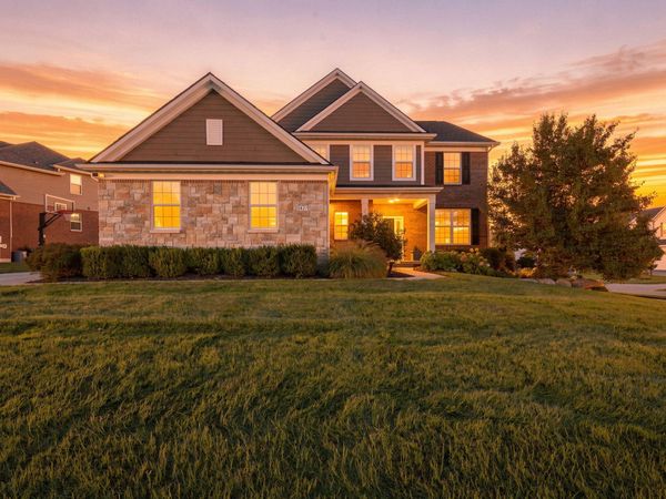 5887 Strawberry Circle, Commerce Twp, MI 48382