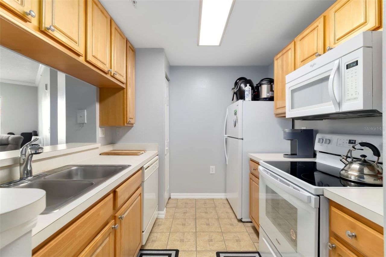 5500 Bentgrass Drive, Unit 6-203, Sarasota, FL 34235 Photo