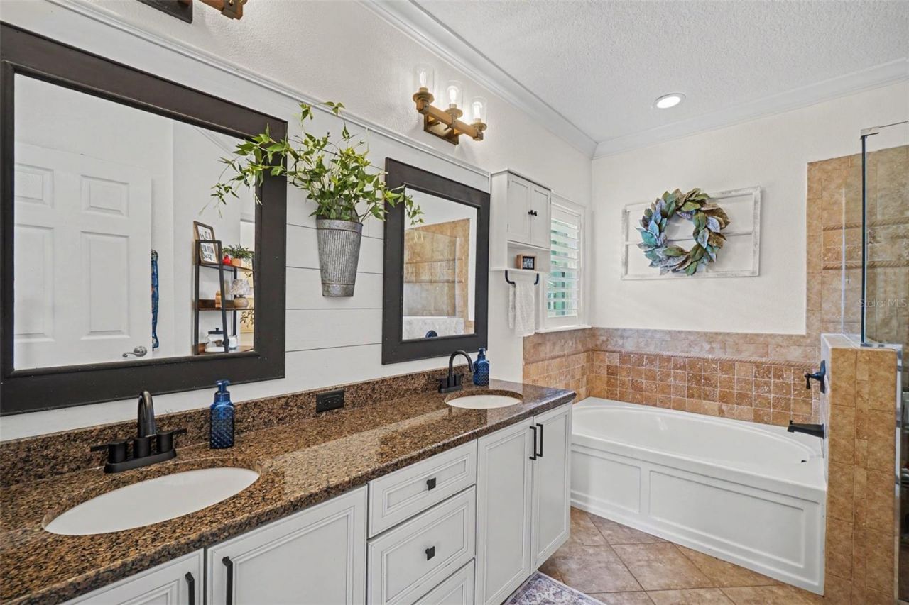 5903 53rd Lane E, Bradenton, FL 34203 Photo