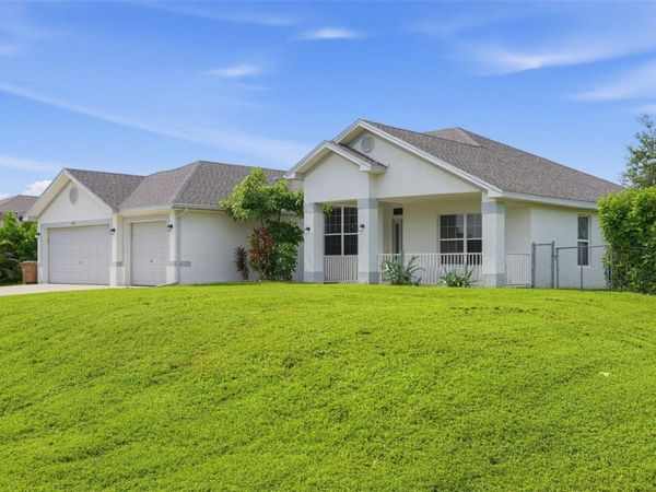 2019 WANDA AVENUE N, LEHIGH ACRES, FL 33971