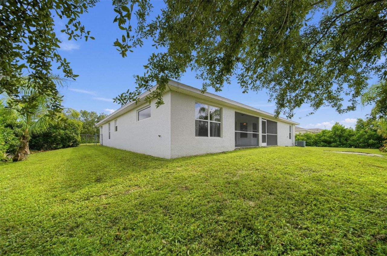 2019 Wanda Avenue N, Lehigh Acres, FL 33971 Photo