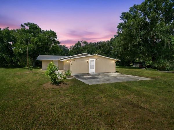 1142 DOC COIL ROAD , BOWLING GREEN, FL 33834