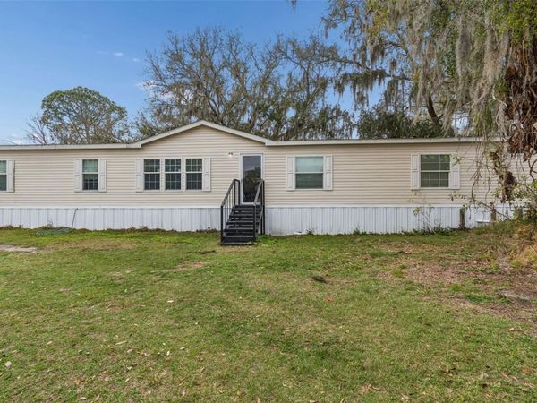 27435 HOLIDAY DRIVE , DADE CITY, FL 33525