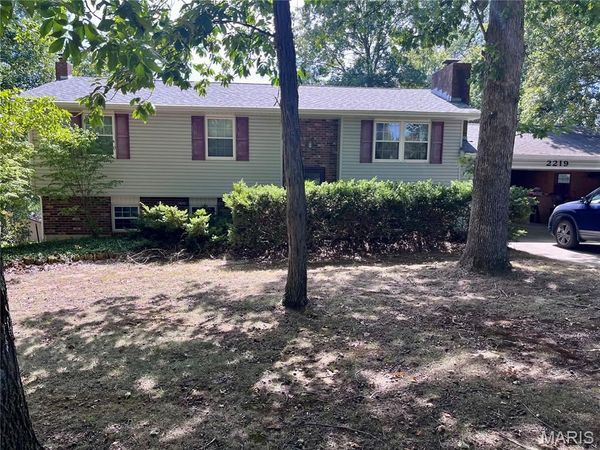 2219 Ridge Road, Jackson, MO 63755