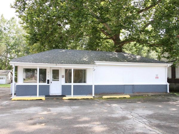 905 W Park Drive, Huntington, IN 46750