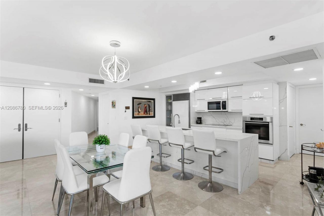 17201 Collins Ave , Unit 3304, Sunny Isles Beach, FL 33160 Photo