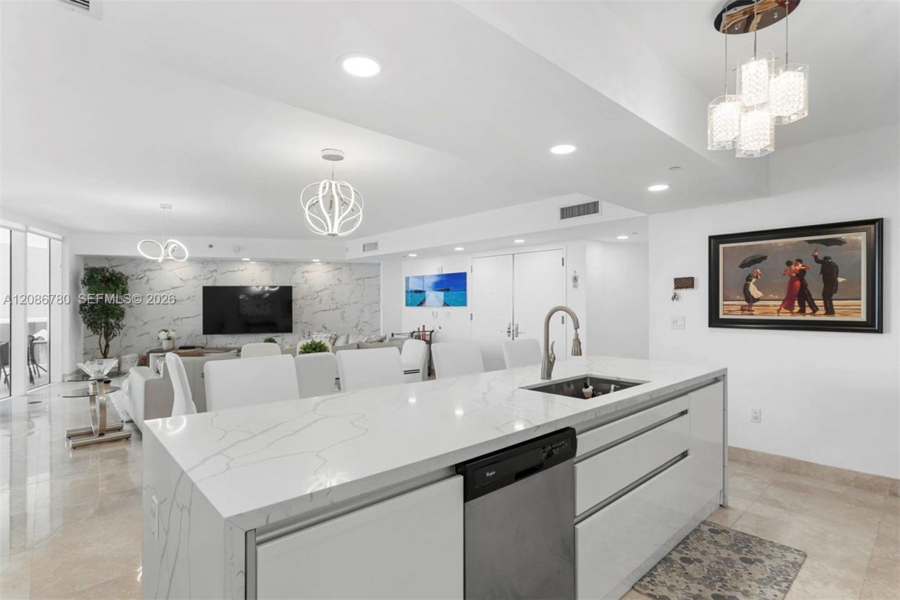 17201 Collins Ave , Unit 3304, Sunny Isles Beach, FL 33160 Photo
