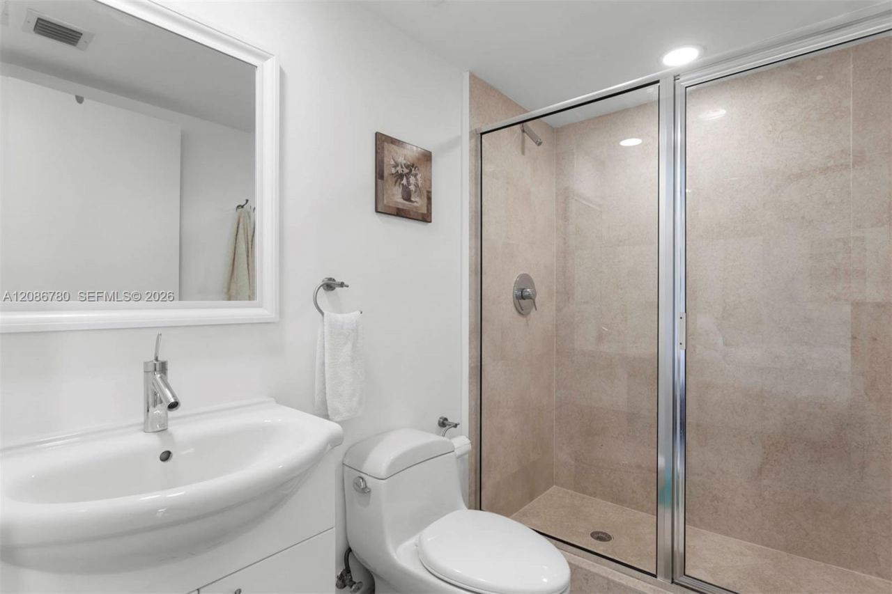 17201 Collins Ave , Unit 3304, Sunny Isles Beach, FL 33160 Photo
