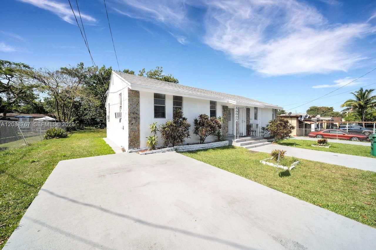 2750 NW 60th Street , Unit 2750, Miami, FL 33142 Photo