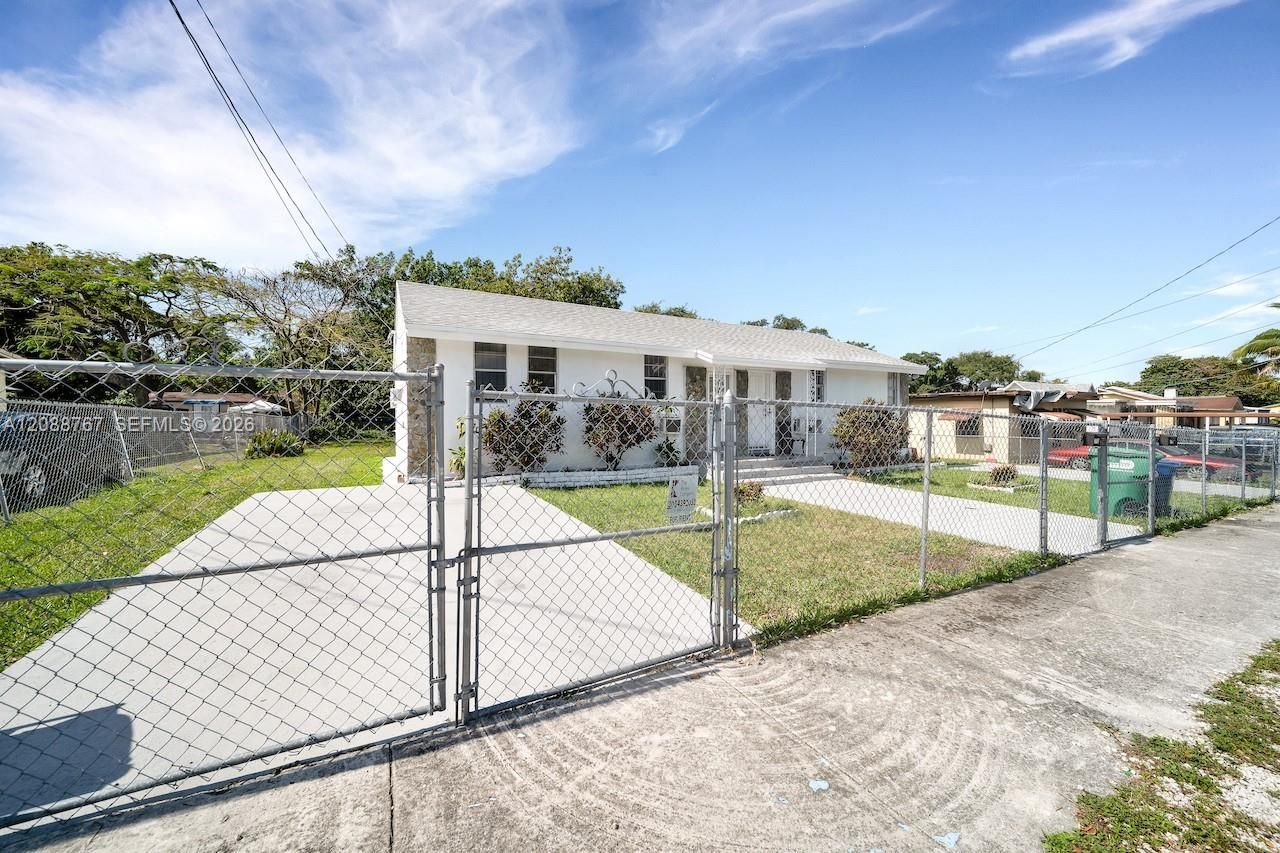 2750 NW 60th Street , Unit 2750, Miami, FL 33142 Photo