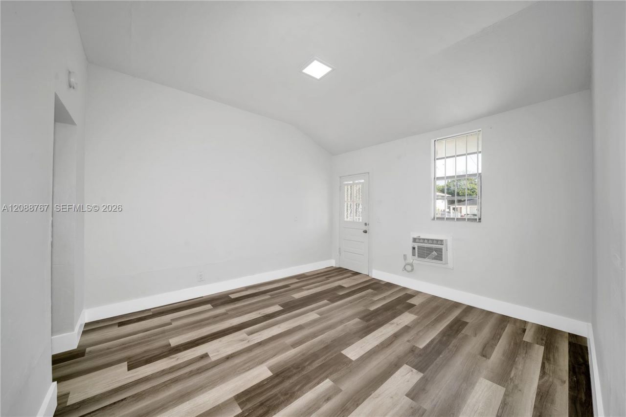 2750 NW 60th Street , Unit 2750, Miami, FL 33142 Photo