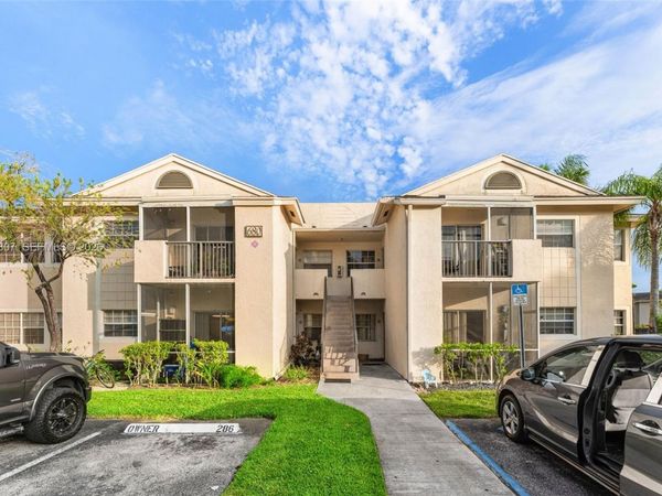 680 Cypress Club Way , Unit G10, Deerfield Beach, FL 33064