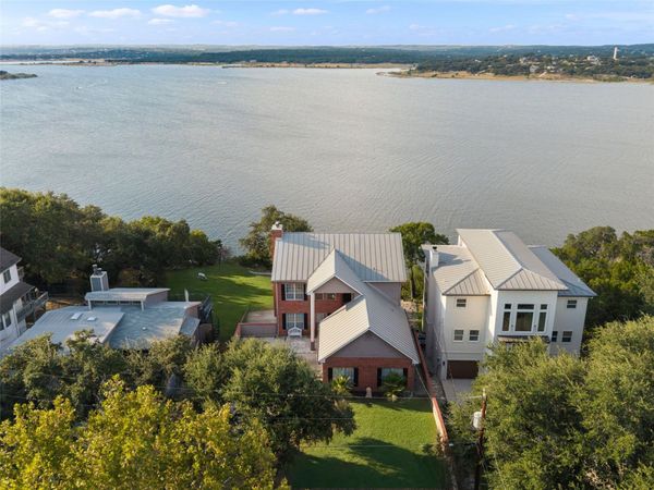 1870 Stagecoach DR, Canyon Lake, TX 78133