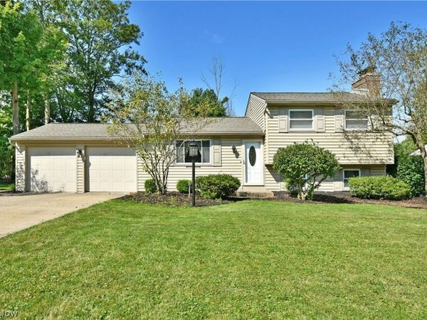 2957 Malibu Drive SW, Warren, OH 44481