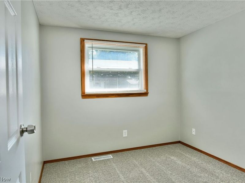 2957 Malibu Drive SW, Warren, OH 44481 Photo 25