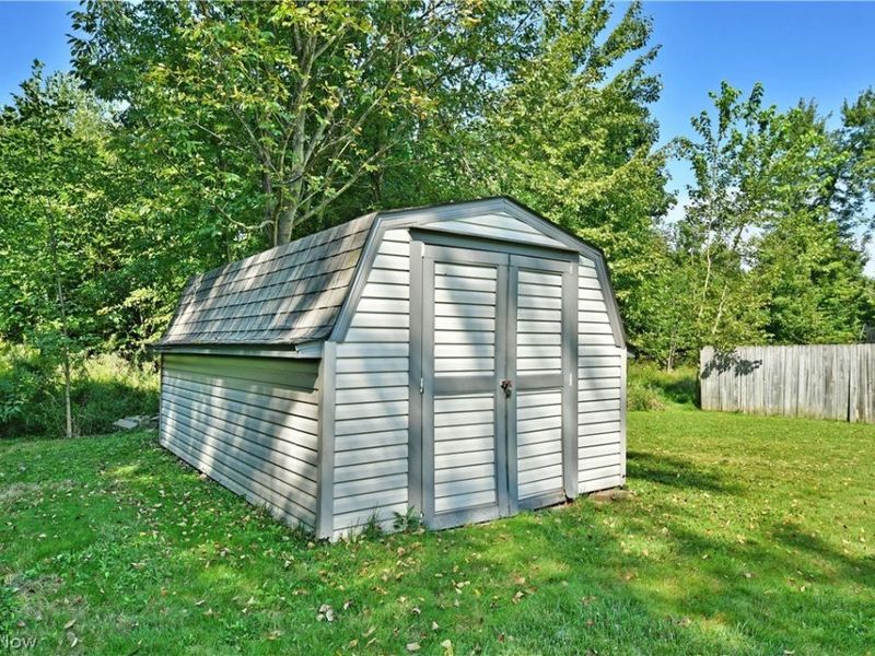 2957 Malibu Drive SW, Warren, OH 44481 Photo 8