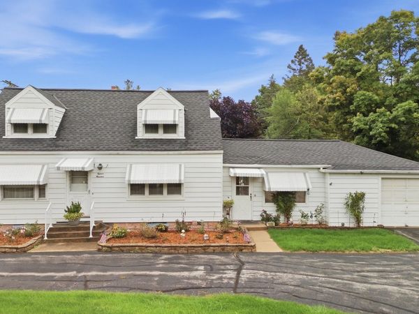 1500 S Calhoun Rd, New Berlin, WI 53151