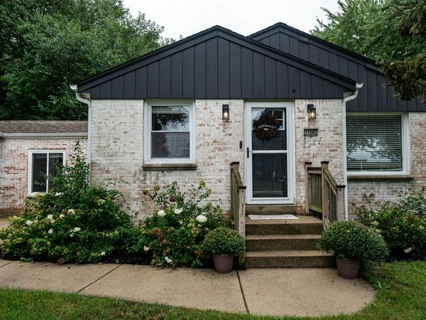 15565 Carpenter Rd, Brookfield, WI 53005