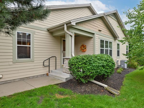 S70W15265 Honeysuckle Cir, Muskego, WI 53150