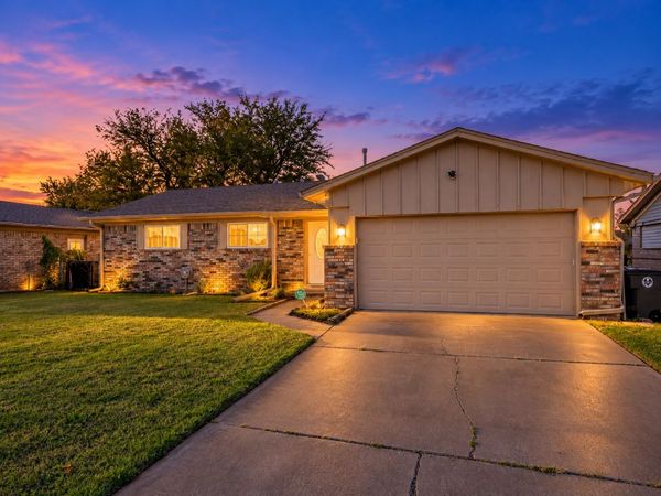 9352 E 56th Street, Tulsa, OK 74145