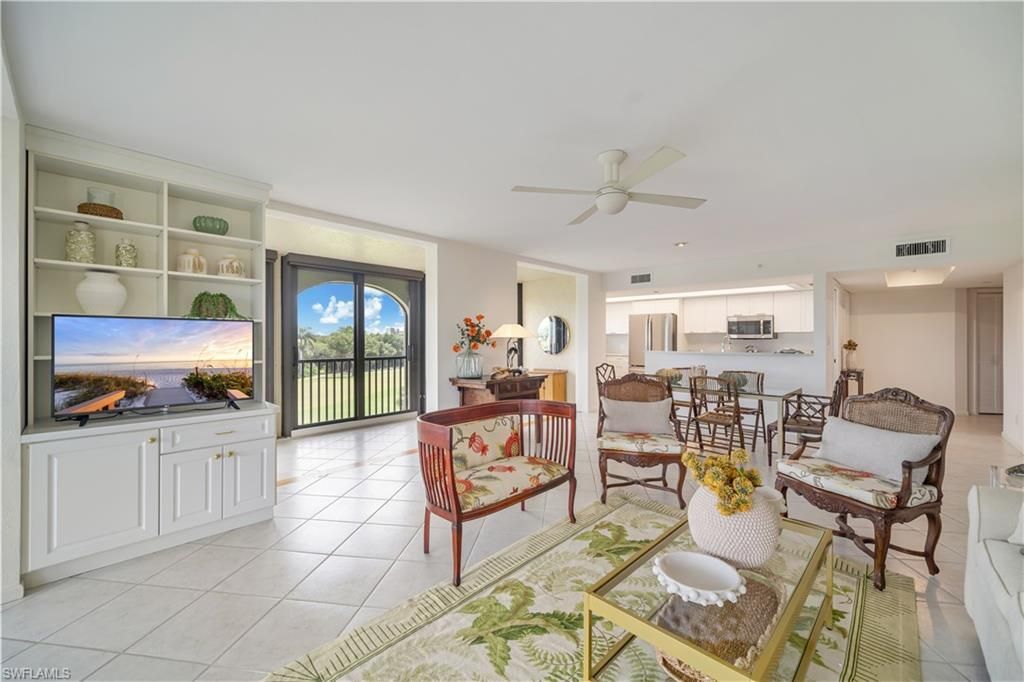 6020 Pelican Bay Blvd, Unit 404, Naples, FL 34108 Photo
