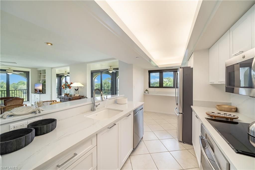 6020 Pelican Bay Blvd, Unit 404, Naples, FL 34108 Photo