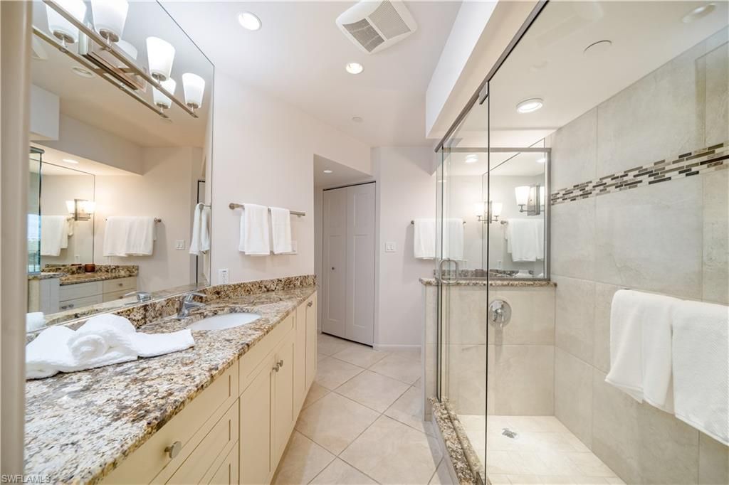 6020 Pelican Bay Blvd, Unit 404, Naples, FL 34108 Photo