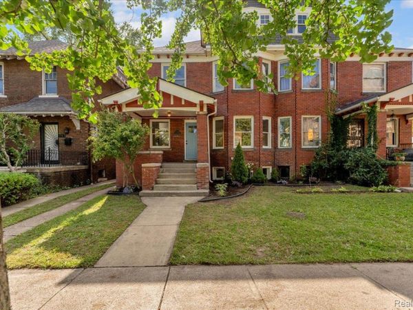 751 Van Dyke Street, Detroit, Mi 48214