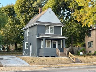 583 N Perry Street, Pontiac, Mi 48342