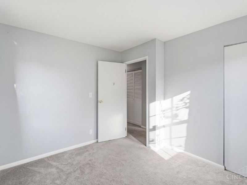 1062 Garnoa Drive, Springfield Township, OH 45231 Photo 24