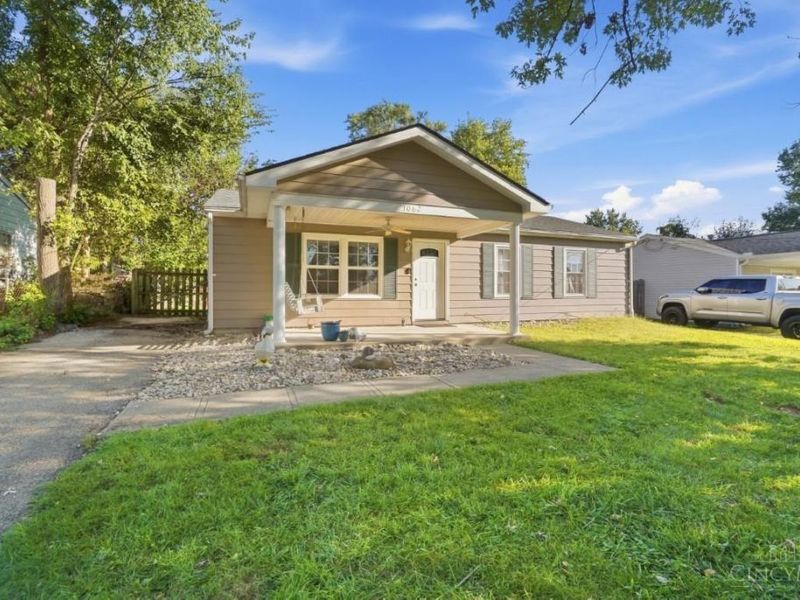 1062 Garnoa Drive, Springfield Township, OH 45231 Photo 4