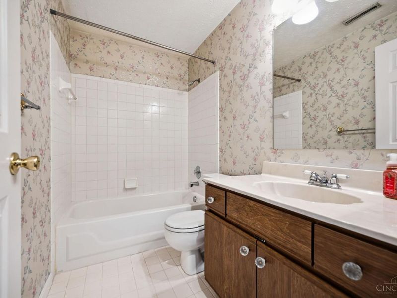 7633 Montgomery Road, Unit 7, Sycamore Township, OH 45236 Photo 37