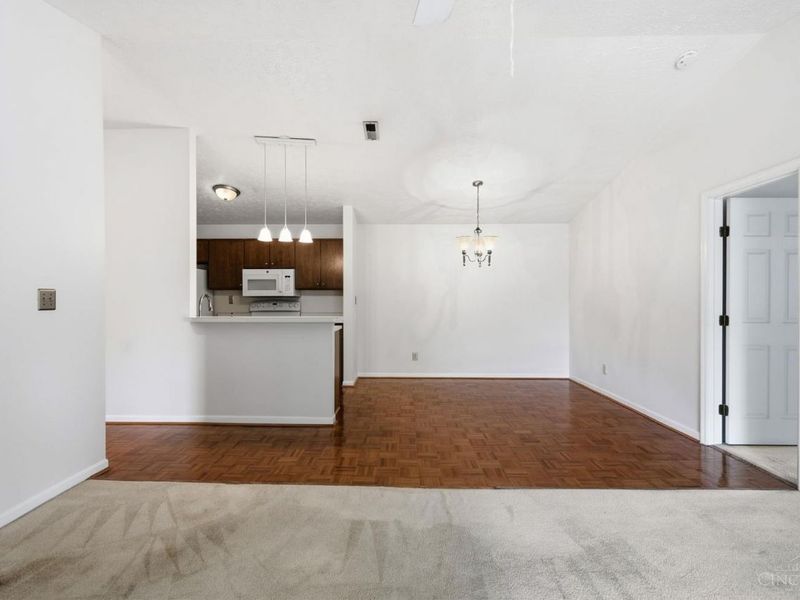 7633 Montgomery Road, Unit 7, Sycamore Township, OH 45236 Photo 9