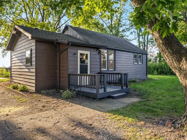 614 N Douglas Street , Gilman, IL 60938