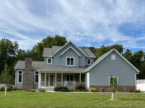w5522 Southdale DRIVE, La Crosse, WI 54601