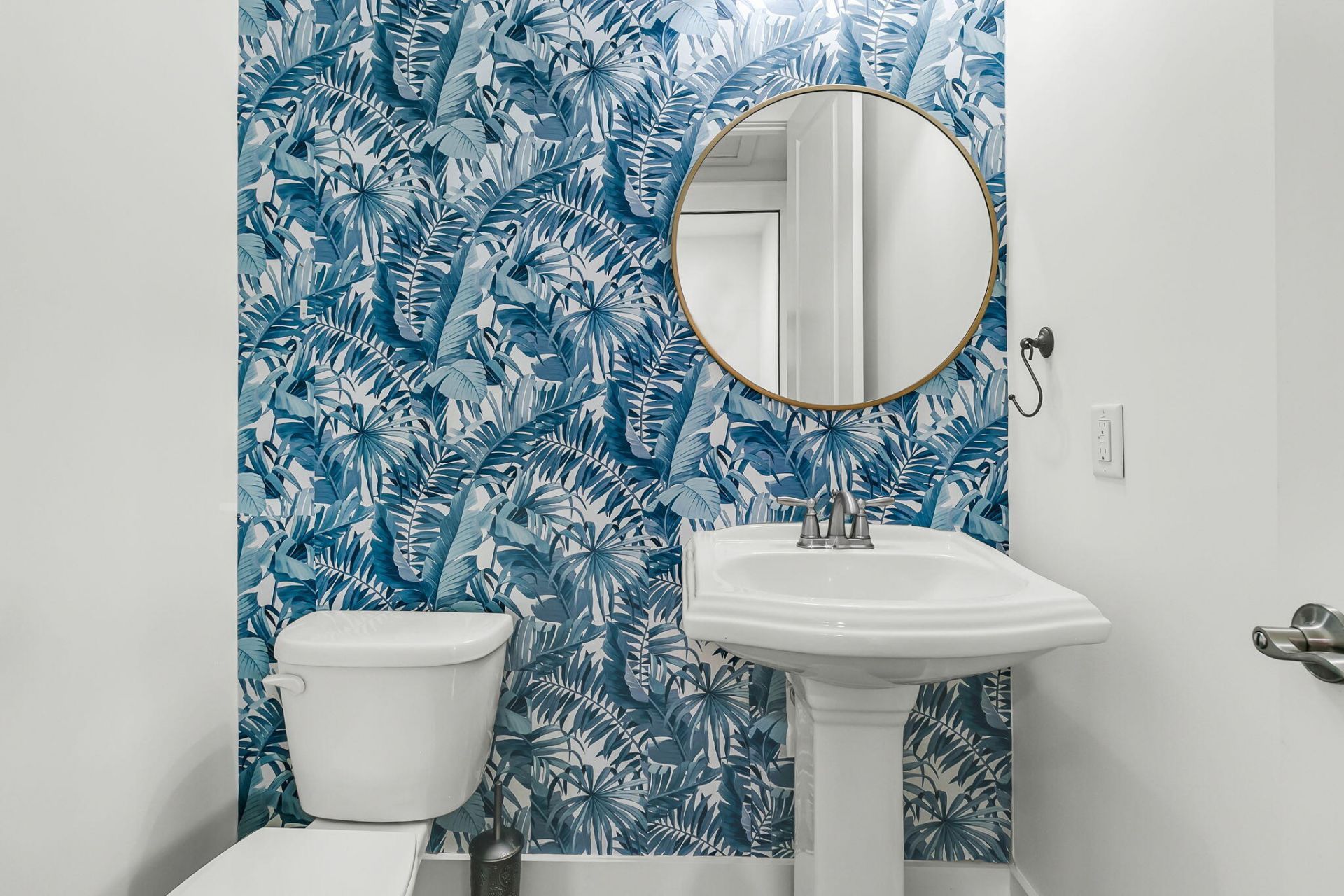 229 Ribbon Road Photo 13