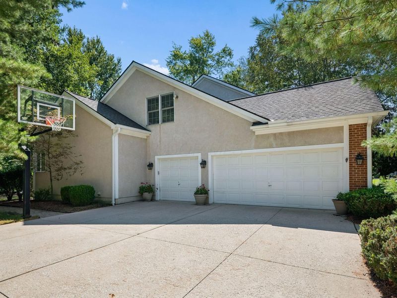 96 Cressingham Lane, Powell, OH 43065 Photo 3