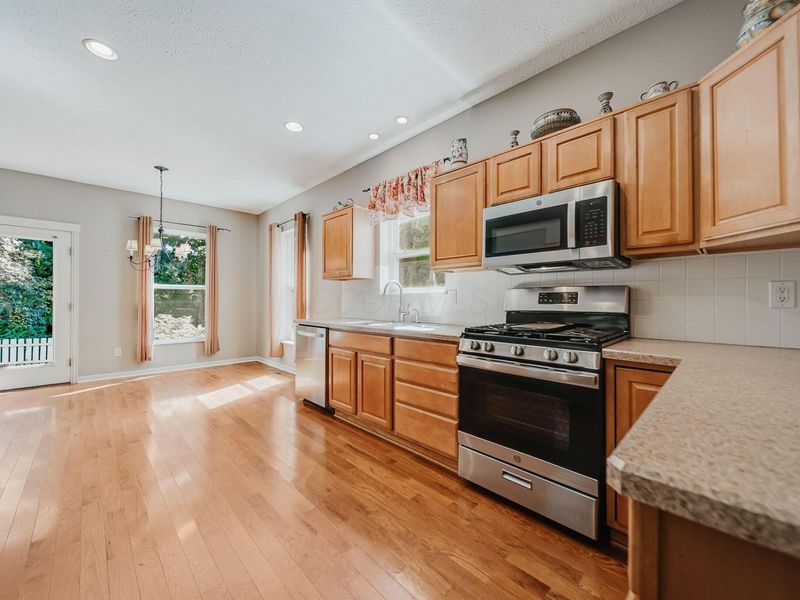 4294 Greensbury Drive, New Albany, OH 43054 Photo 13