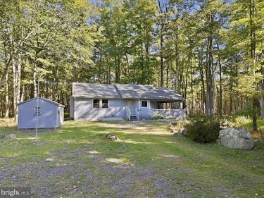 193 MINISINK DRIVE, POCONO LAKE, PA 18347