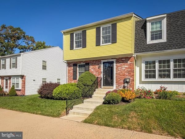 800 SEMINOLE GARDENS, AMBLER, PA 19002