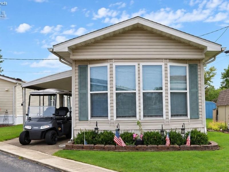 8175 E Northshore Boulevard, Unit 8, Marblehead, OH 43440 Photo 1