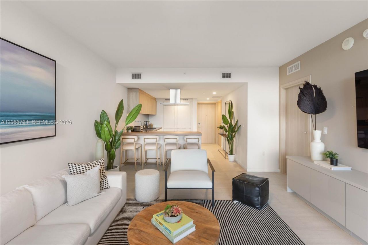 1000 Brickell Plaza, Unit 2704, Miami, FL 33131 Photo