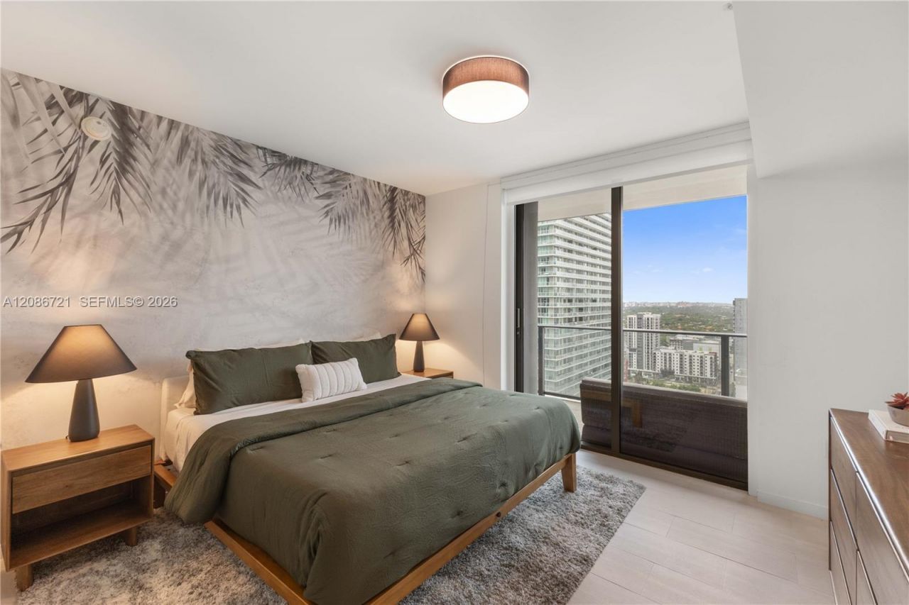 1000 Brickell Plaza, Unit 2704, Miami, FL 33131 Photo