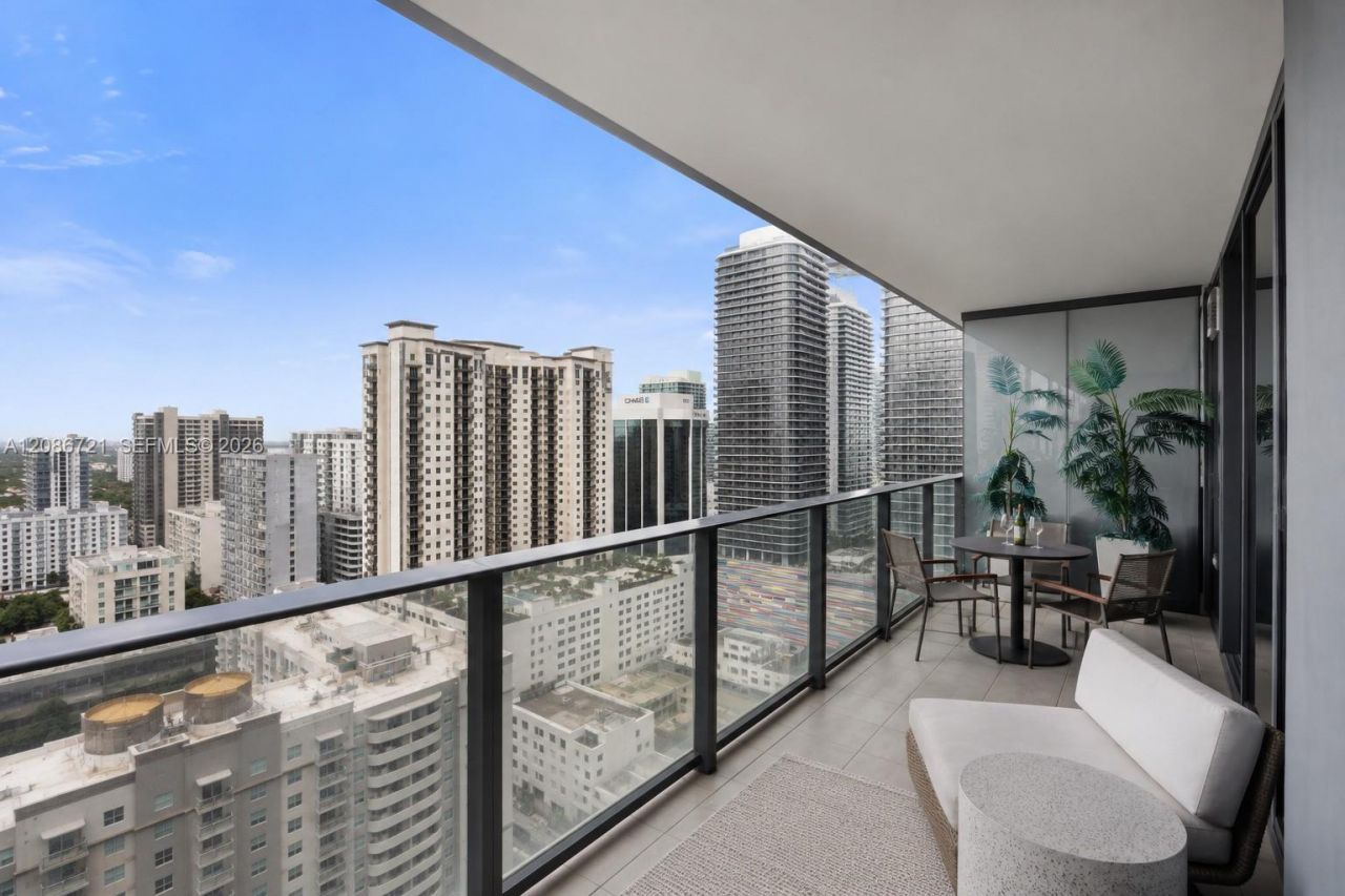 1000 Brickell Plaza, Unit 2704, Miami, FL 33131 Photo