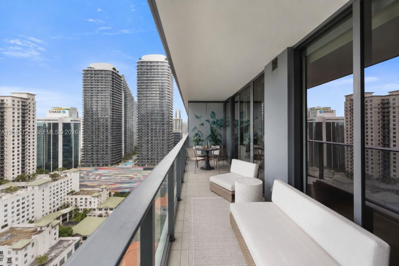 1000 Brickell Plaza, Unit 2704, Miami, FL 33131 Photo