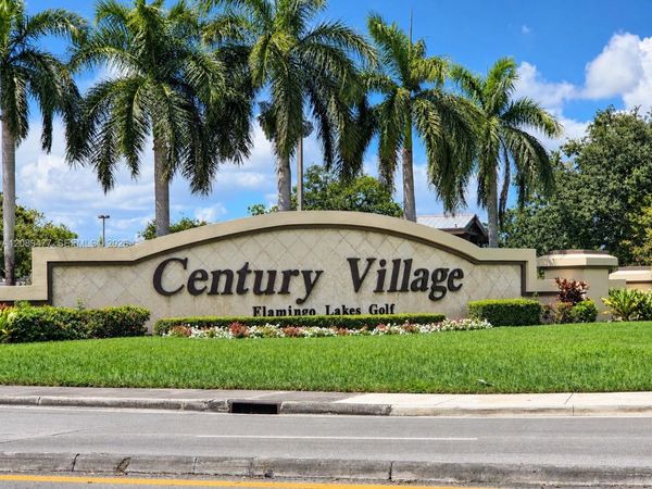 300 SW 134th Way , Unit 105E, Pembroke Pines, FL 33027