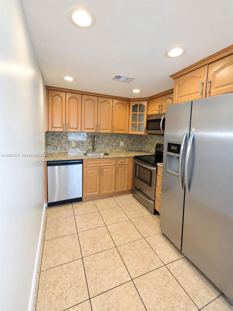 300 SW 134th Way , Unit 105E, Pembroke Pines, FL 33027 Photo