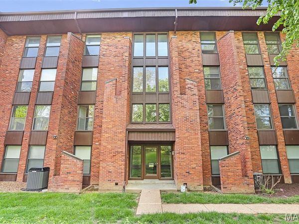 514 Coeur De Royale Drive , Unit 205, Creve Coeur, MO 63141
